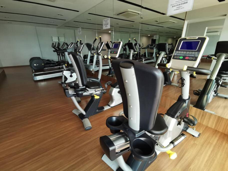 Forest In The Sky 3br 8pax Netflix!! High Floor By Pangsapuri Johor Bahru