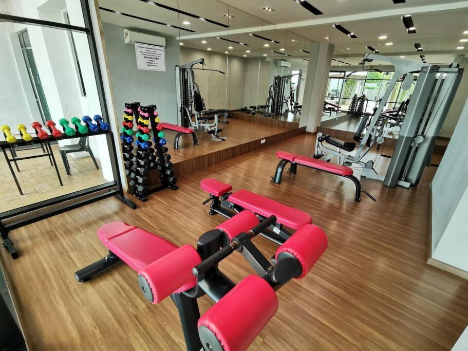 Forest In The Sky 3br 8pax Netflix!! High Floor By Pangsapuri Johor Bahru