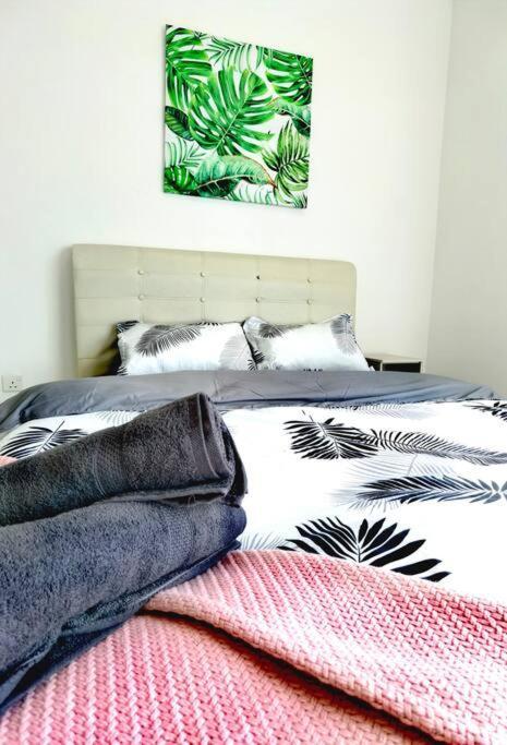 Pangsapuri Forest In The Sky 3br 8pax Netflix!! High Floor By *