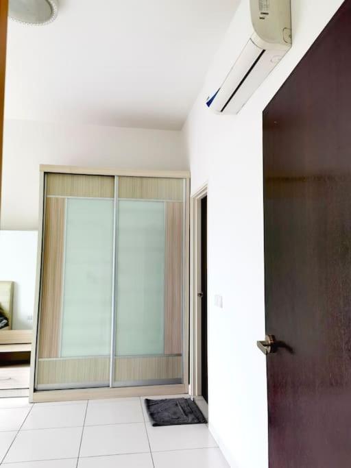 Pangsapuri Forest In The Sky 3br 8pax Netflix!! High Floor By *