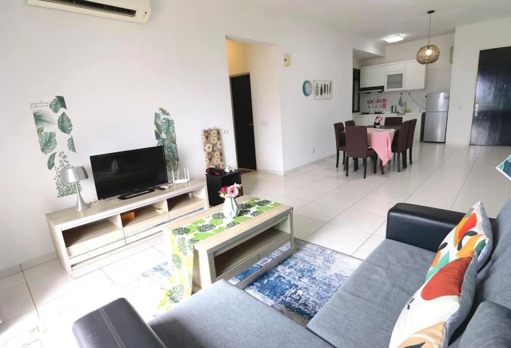 Forest In The Sky 3br 8pax Netflix!! High Floor By Pangsapuri *
