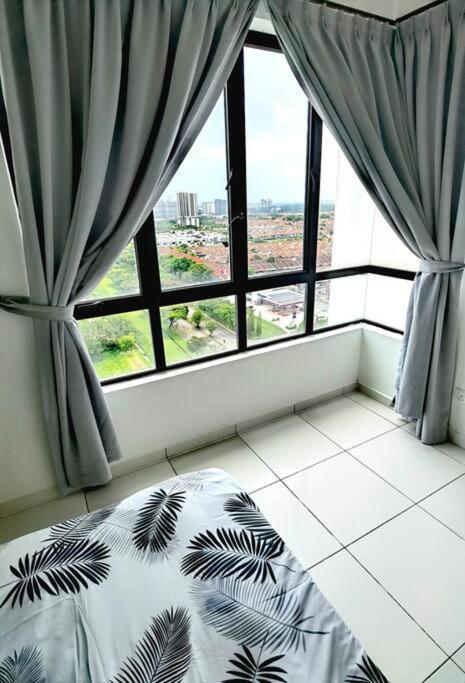 Forest In The Sky 3br 8pax Netflix!! High Floor By *